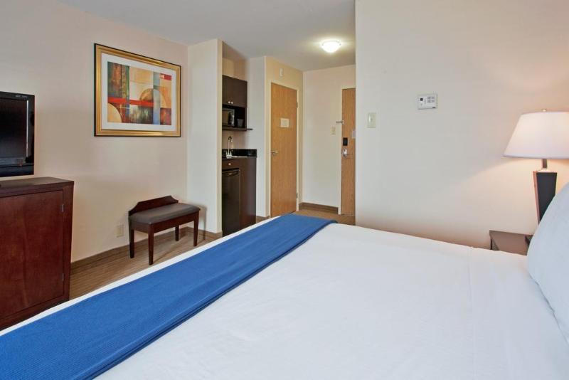 Holiday Inn Express Hotel & Suites Swift Current By Ihg Kamer foto