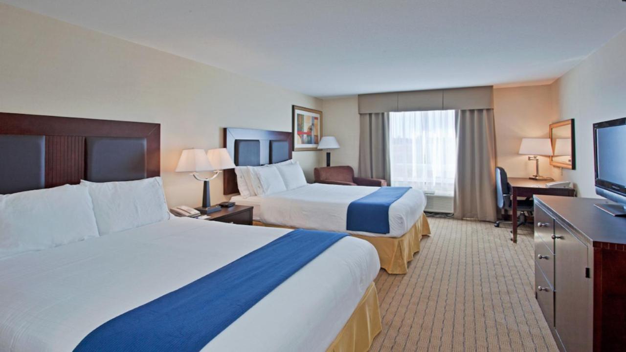 Holiday Inn Express Hotel & Suites Swift Current By Ihg Buitenkant foto