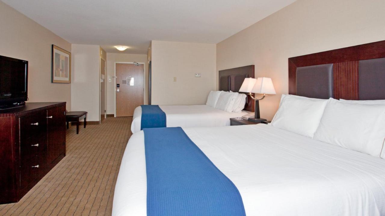 Holiday Inn Express Hotel & Suites Swift Current By Ihg Buitenkant foto
