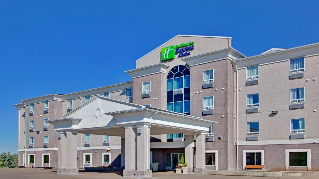 Holiday Inn Express Hotel & Suites Swift Current By Ihg Buitenkant foto
